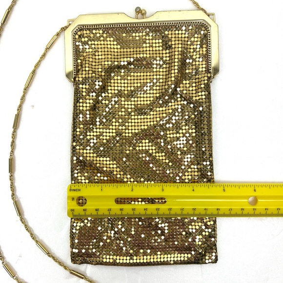 Vintage Whiting & Davis Metallic Gold Mesh Shoulder Handbag - Picture 13 of 15